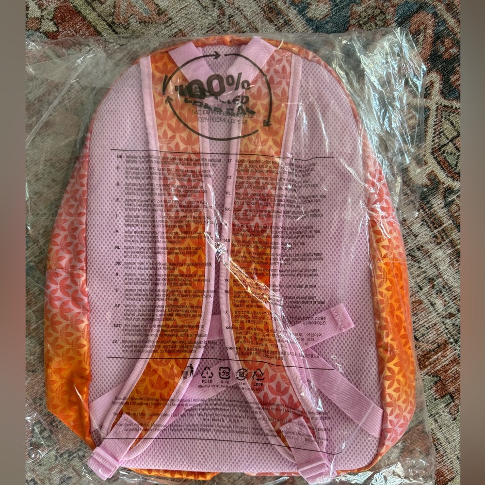 NET adidas backpack. - Picture 2 of 3
